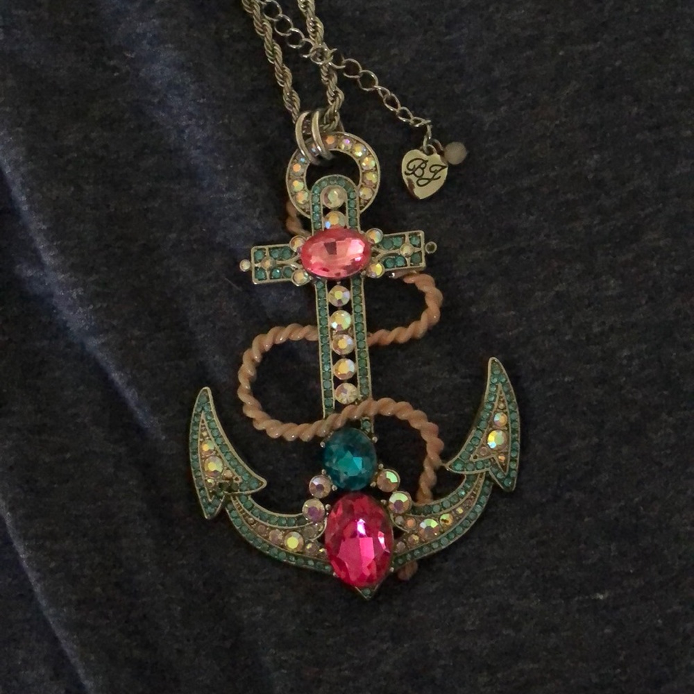 Betsy Johnson statement necklace